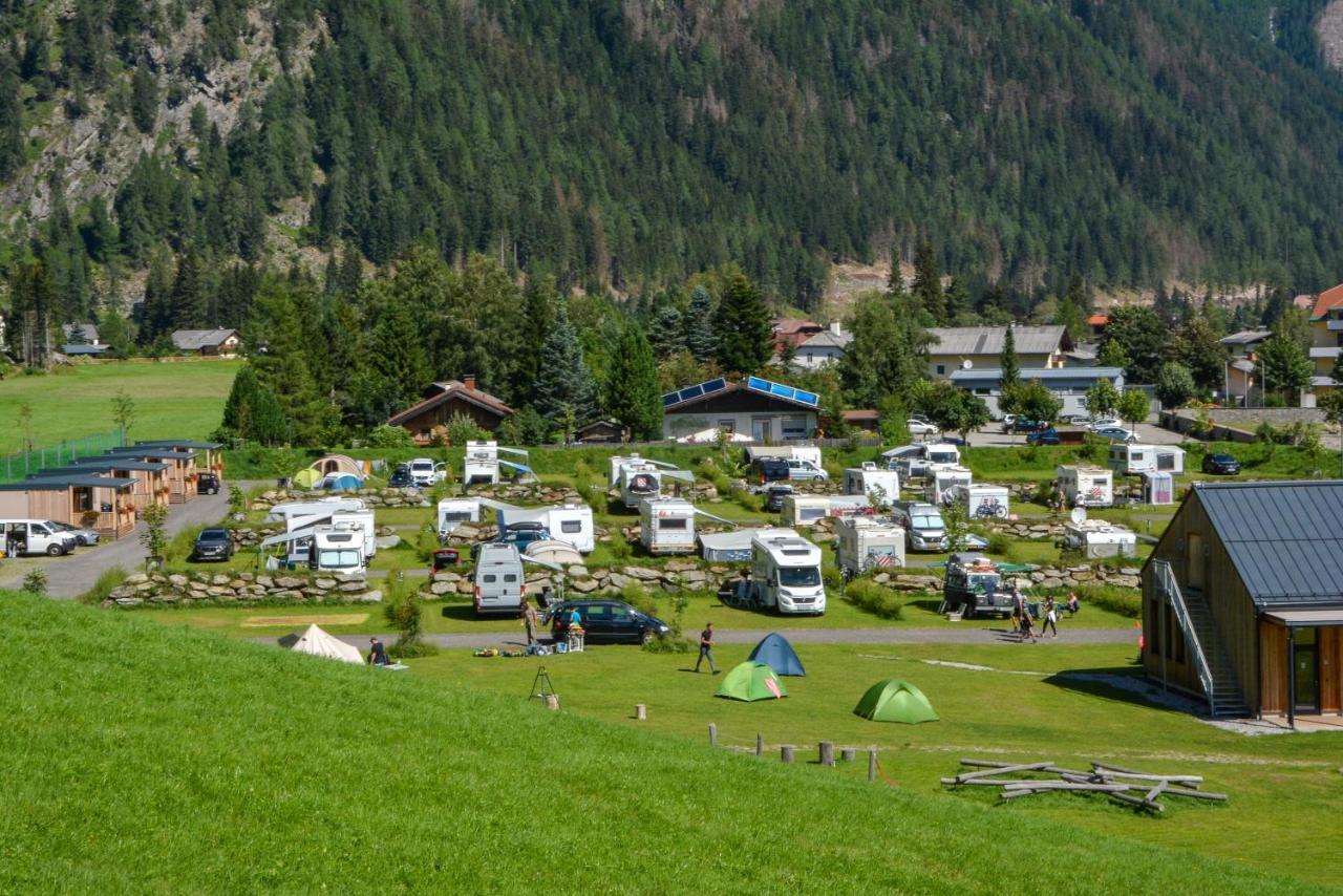 Hochoben Campingplatz 2*